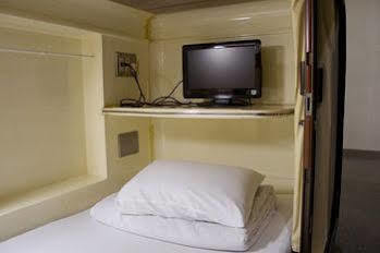 Capsule Hotel Shonan Fujisawa Exterior foto